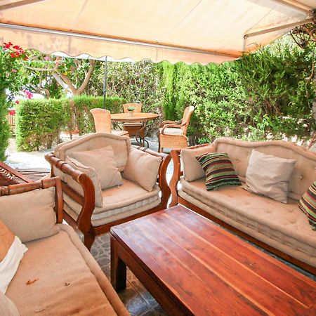 Amazing home in Santa Pola w/ 5 Bedrooms Buitenkant foto