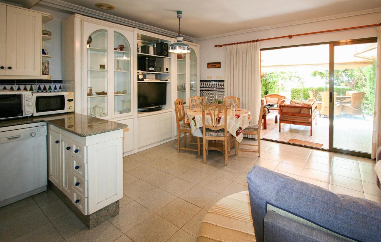 Amazing home in Santa Pola w/ 5 Bedrooms Buitenkant foto