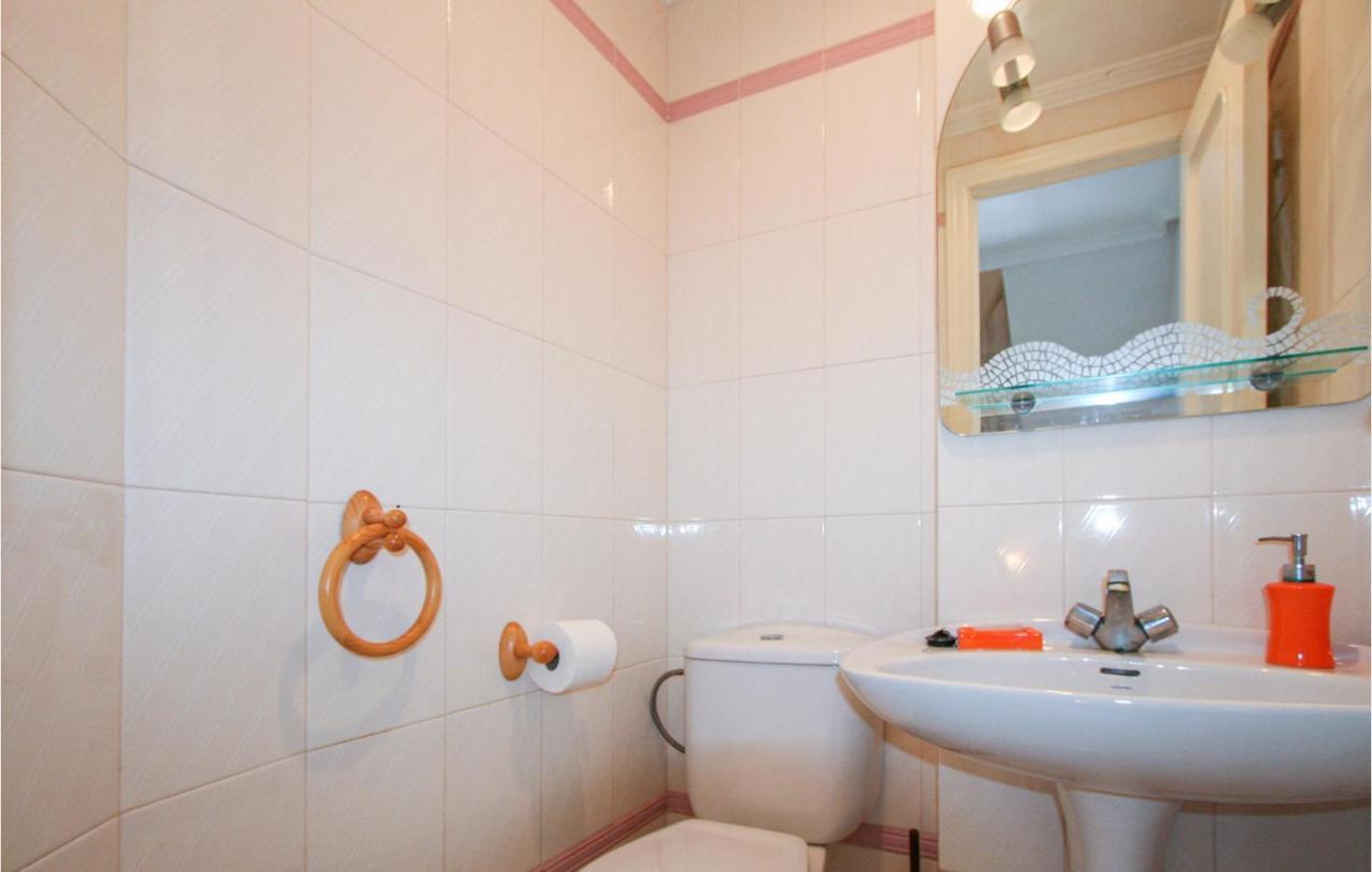 Amazing home in Santa Pola w/ 5 Bedrooms Buitenkant foto